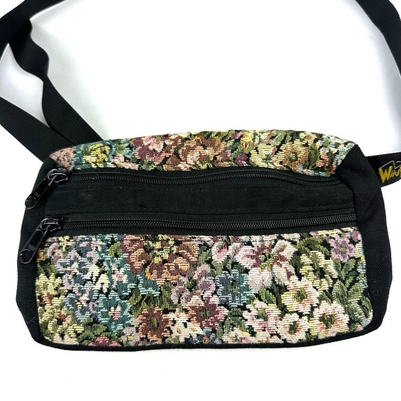 Wild West Maruca Belt Bag Fanny Pack Floral Tapestry Travel Handbag - Picture 3 of 9